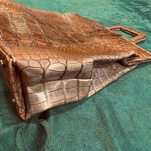 🌺ELLEN TRACY Croc Embossed Handbag (NEVER USED) - Picture 12 of 16